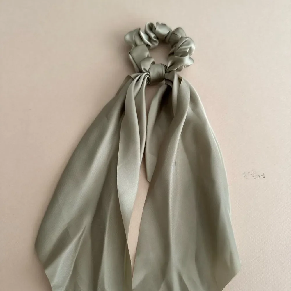 Green Scarf Scrunchie K70